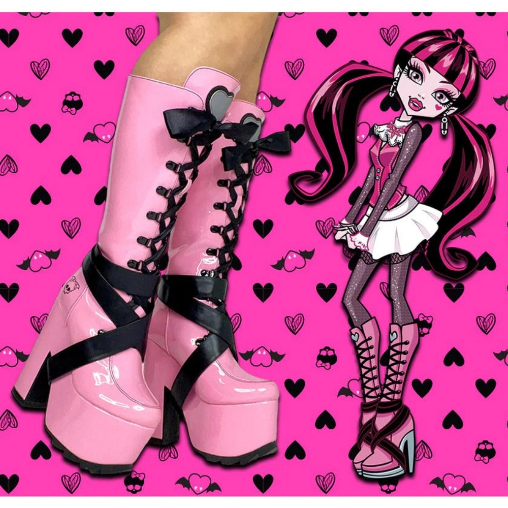 Monster high draculaura boots yru size 8
